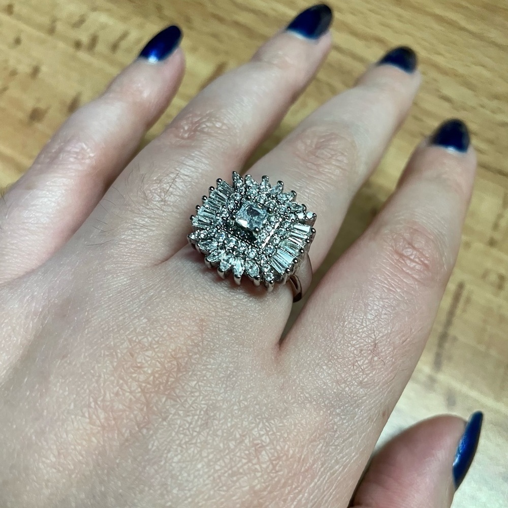 Silver Cluster Statement Ring - Picture 14 of 17